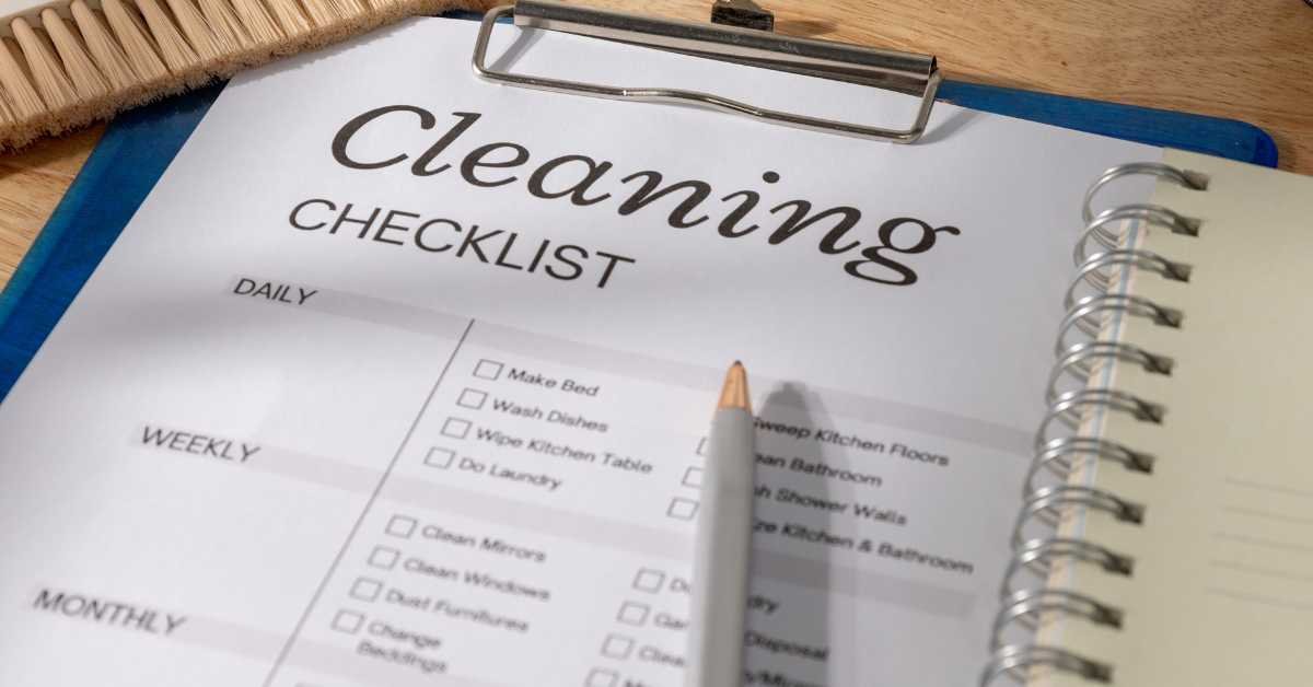 simple cleaning routine daily weekly monthly